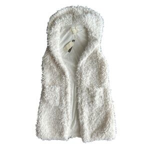 Ashley By 26 International Fluffy Vest